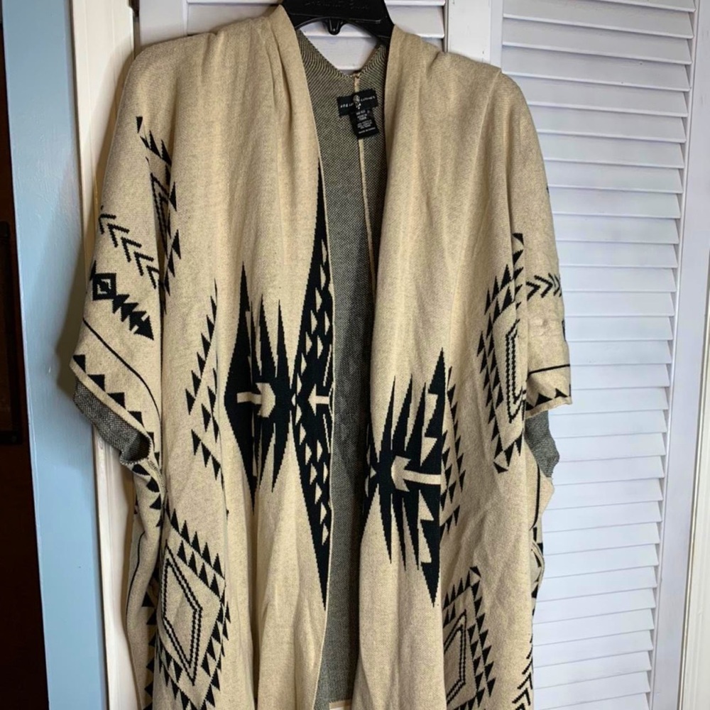 Beige and Black Cardigan 🖤